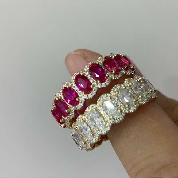 Oval all around full eternity chandelier 14kt solid gold wedding ring - Picture 2 of 3